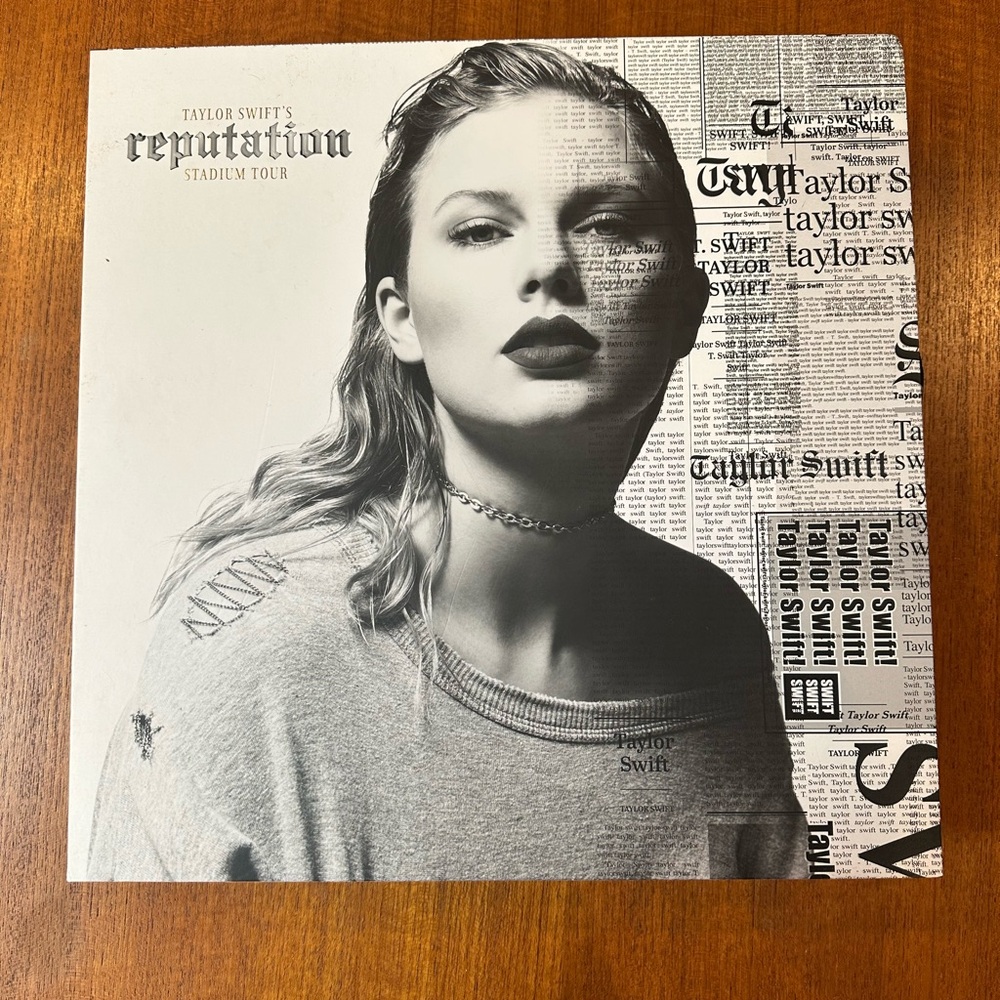 Taylor Swift Reputation Tour VIP Box